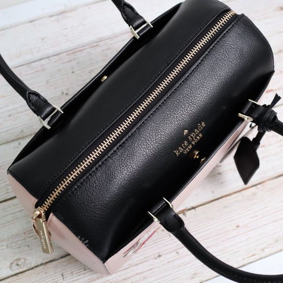 NWT Disney x Kate Spade Minnie Mouse Duffle Bag - Picture 11 of 13